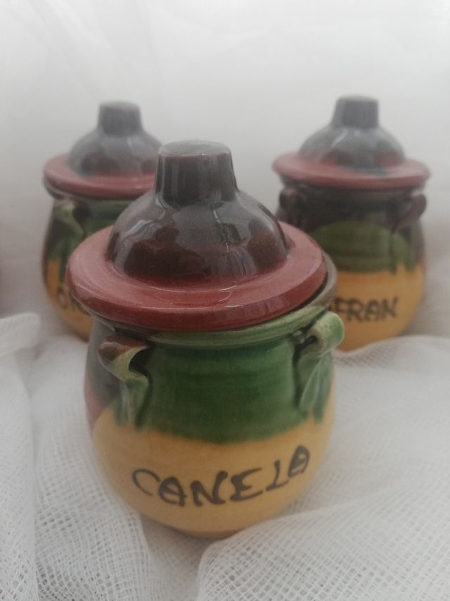 Juego 6 tarros pequeños especias cerámica