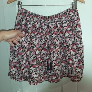 Falda Stradivarius floral multicolor