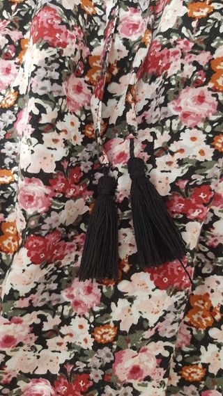 Falda Stradivarius floral multicolor