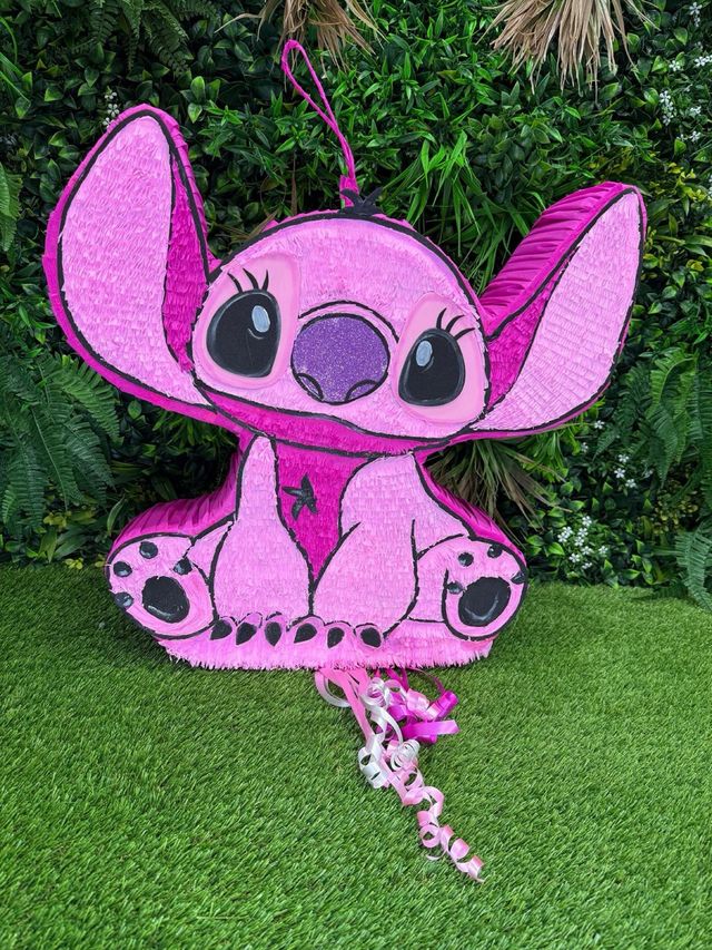 Piñata Stitch artesanal