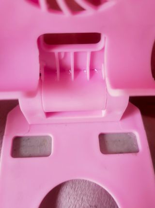 Supporto pieghevole per cellulari