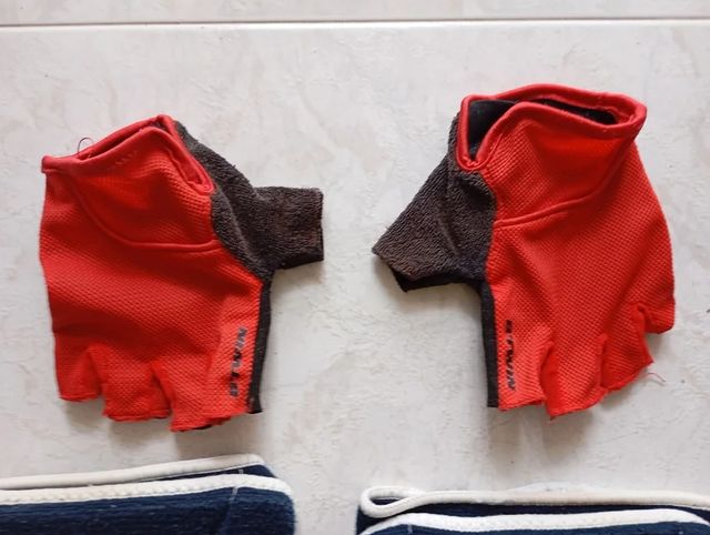 Rodilleras y guantes Kipsta