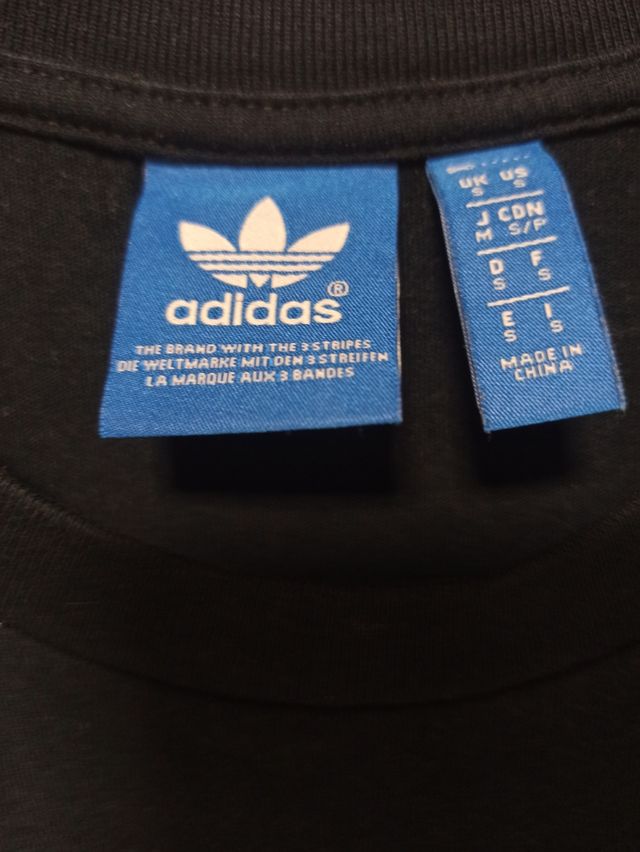 Camiseta Adidas Negra