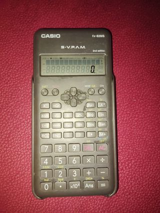 Calculadora Casio fx-82MS