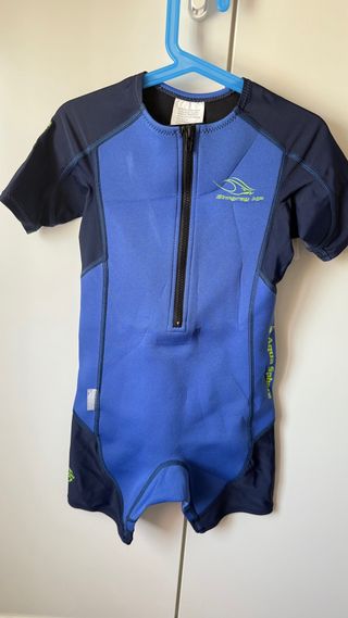 Neopreno niño Aqua Sphere
Talla 8 años.
