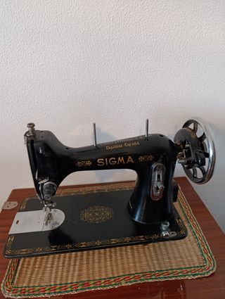 Máquina coser Sigma A - Antigua