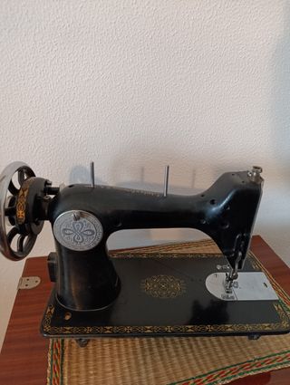Máquina coser Sigma A - Antigua