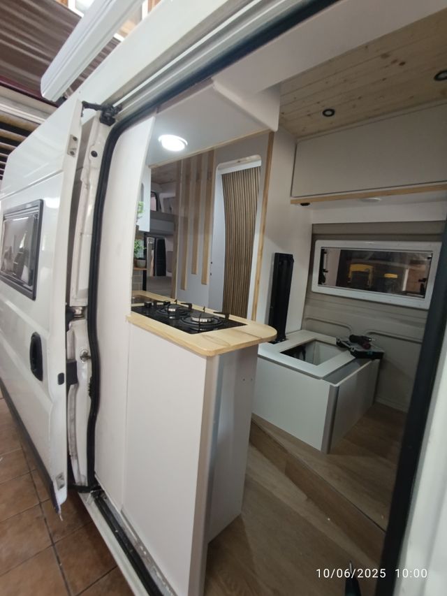 CURSO GUIADO PARA CAMPERIZAR TU FURGONETA TU MISMO