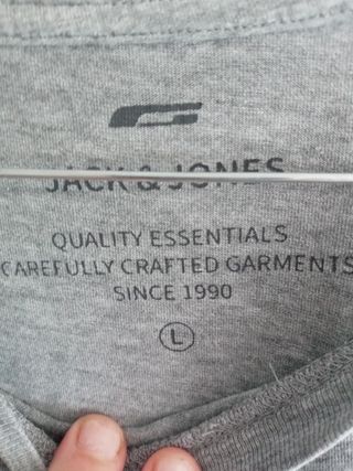 Camiseta gris Jack & Jones