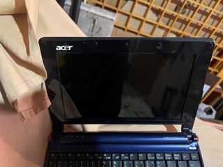 Acer Aspire One ZG5 - Netbook Blu