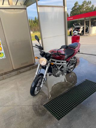 Hyosung Comet 650 GTR