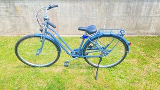 Bicicleta paseo clásica azul