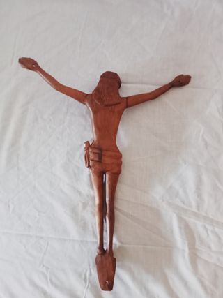 Cristo madera tallado antiguo.
