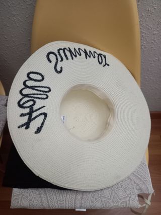 Sombrero playero blanco - Hello Summer