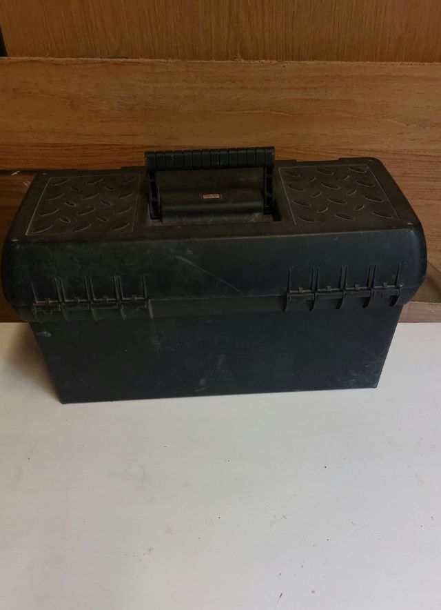 Caja herramientas plástica