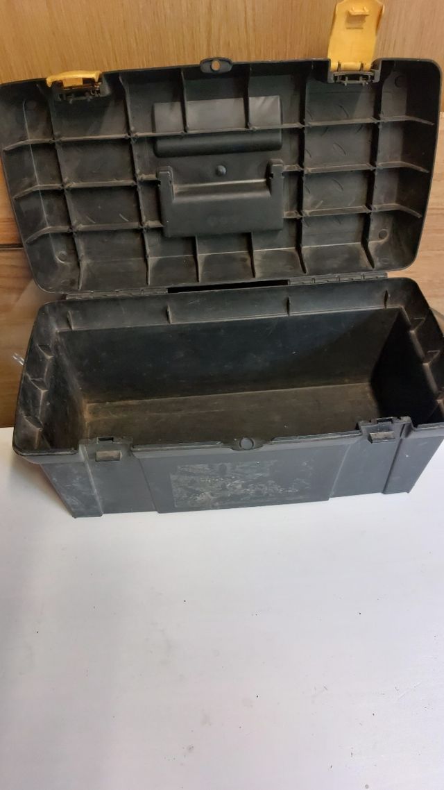 Caja herramientas plástica
