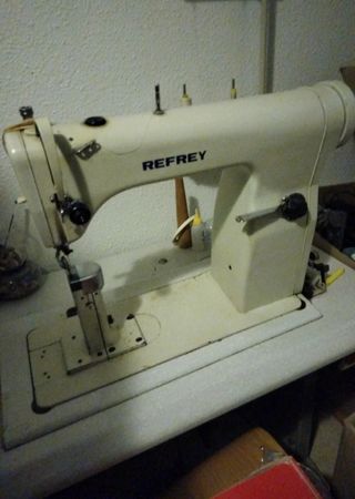Máquina coser Refrey