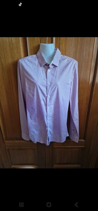 Camisa GUESS morada talla S