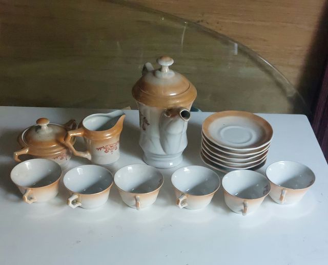 Juego de té antiguo