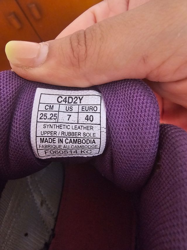 Zapatillas Onitsuka Tiger rosas y moradas