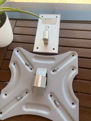 soporte pared para tv que gira para los lados