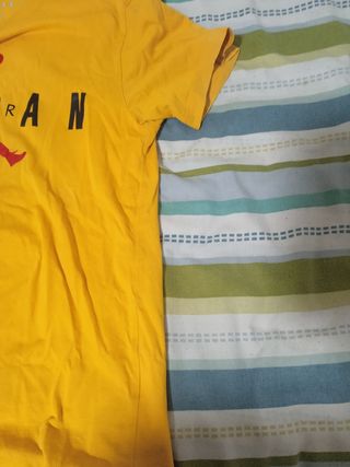 Camiseta Jordan amarilla