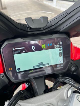 Ducati Multistrada V4S: Radar & Travel