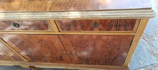 Aparador antiguo de madera