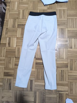 Pantalón Zara blanco -talla S