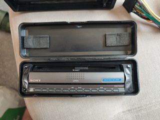 Sony CDX-R3000 Xplod Radio CD Car Stereo