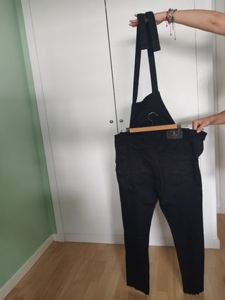 Peto vaquero negro roto