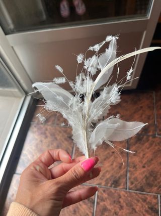 Tocado novia plumas blanco