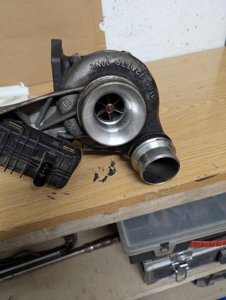 Turbo BMW N47 D20C usado