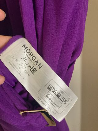 Vestido midi asimétrico morado