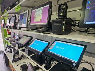 TPV táctil blanco con caja - i3, 8GB RAM, 120GB