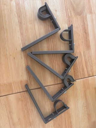 Soportes IKEA BETYDLIG (gris)