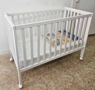 OFERTA Pack: Cuna, colchón y textil. Nuevo