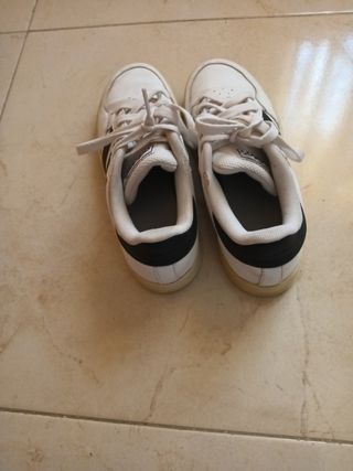 Zapatillas Adidas Niño talla 36