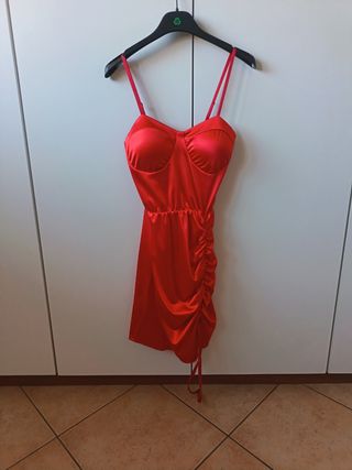 Vestito arricciato elegante