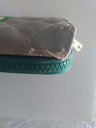 Cartera Gris y Verde