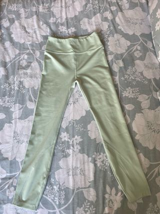 Mallas deportivas verdes