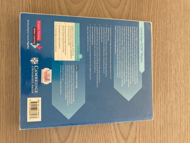 Cambridge IGCSE Physics Coursebook with Digita...