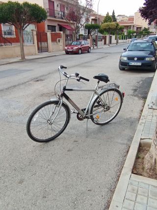 Bicicleta paseo Adventure