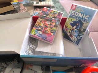 Nintendo Switch Azul/Rojo - Como Nueva