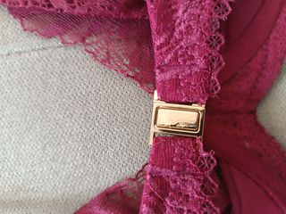 Sujetador encaje burdeos