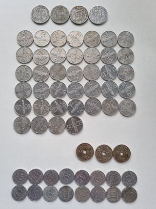 Lote de 62 monedas de Franco, desde 1941.