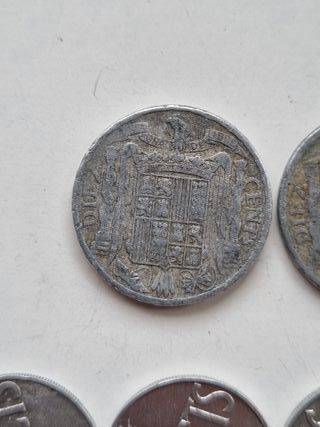 Lote de 62 monedas de Franco, desde 1941.