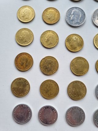Lote de 37 monedas de peseta. Juan Carlos I.