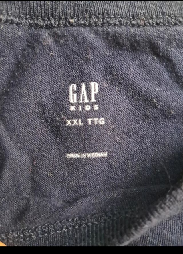 2 Camisetas Polo Ralph Lauren y Gap Kids..
