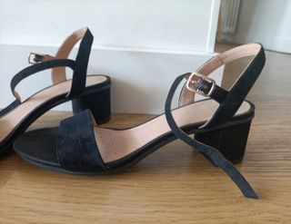 Sandalias Geox negras usadas 1 vez